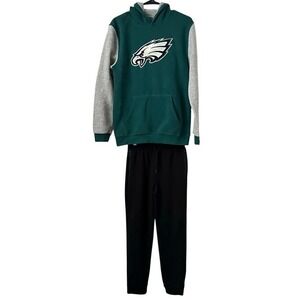 NFL Team Apparel Green Philadelphia Eagles Hoodie & Old Navy Black Jogger Pants